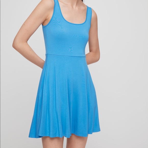 Aritzia Sunday Best Dress💕 - Picture 5 of 5